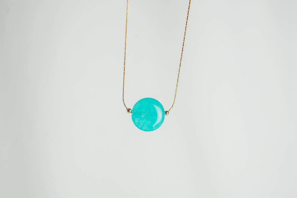 Fractal - Collar con dije de ágata teñida aqua