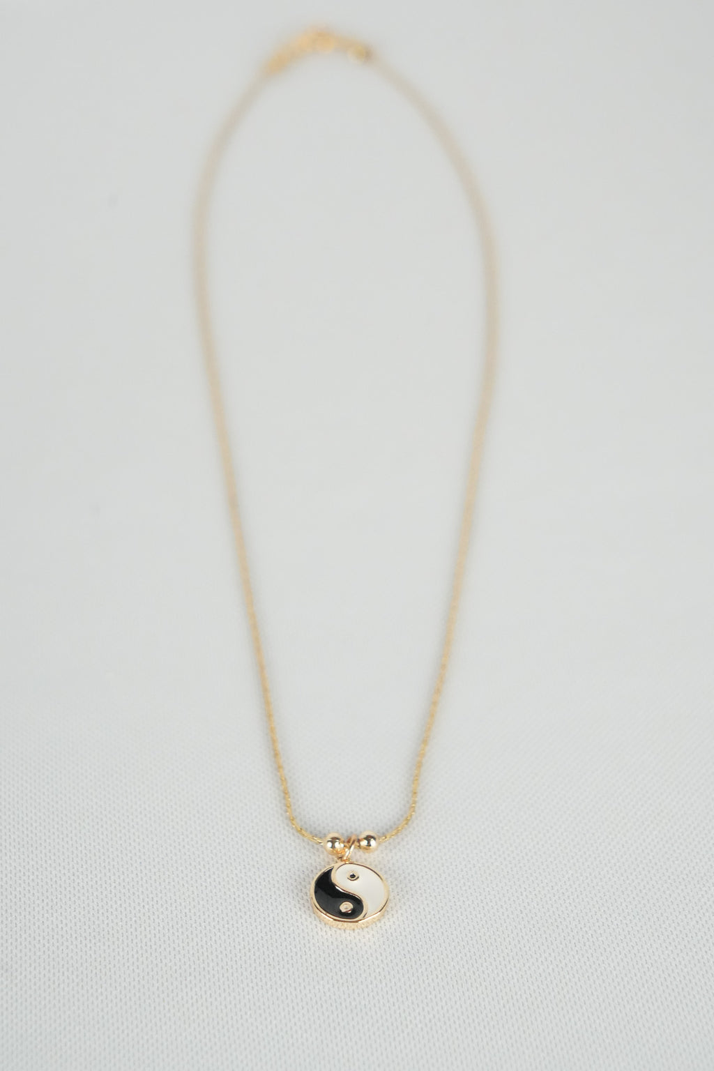 Balance - Collar con dije de yin yang