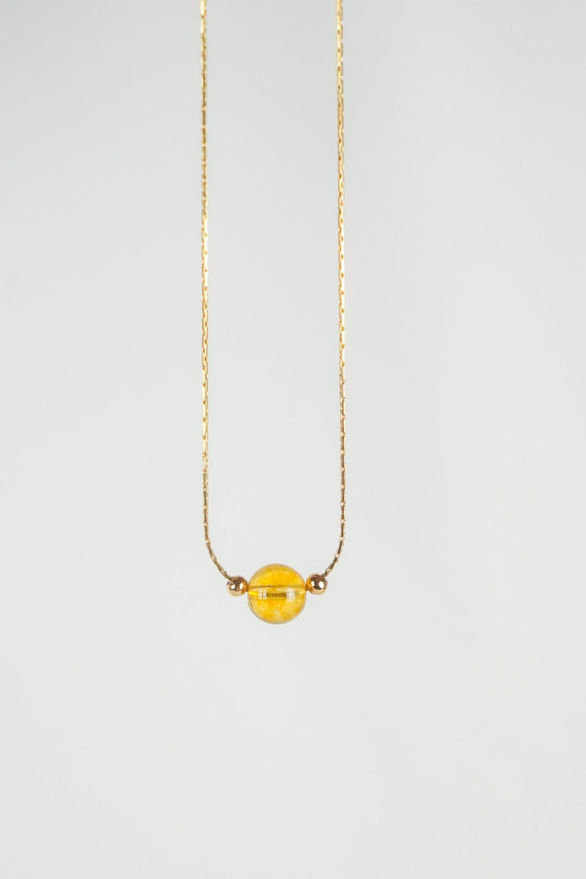 Sueño amarillo - Collar con dije de ambar
