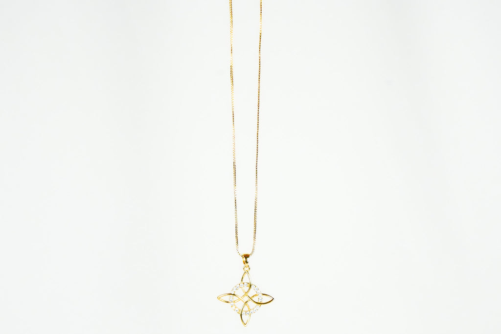 Nudo dorado - Collar con dije de nudo infinito